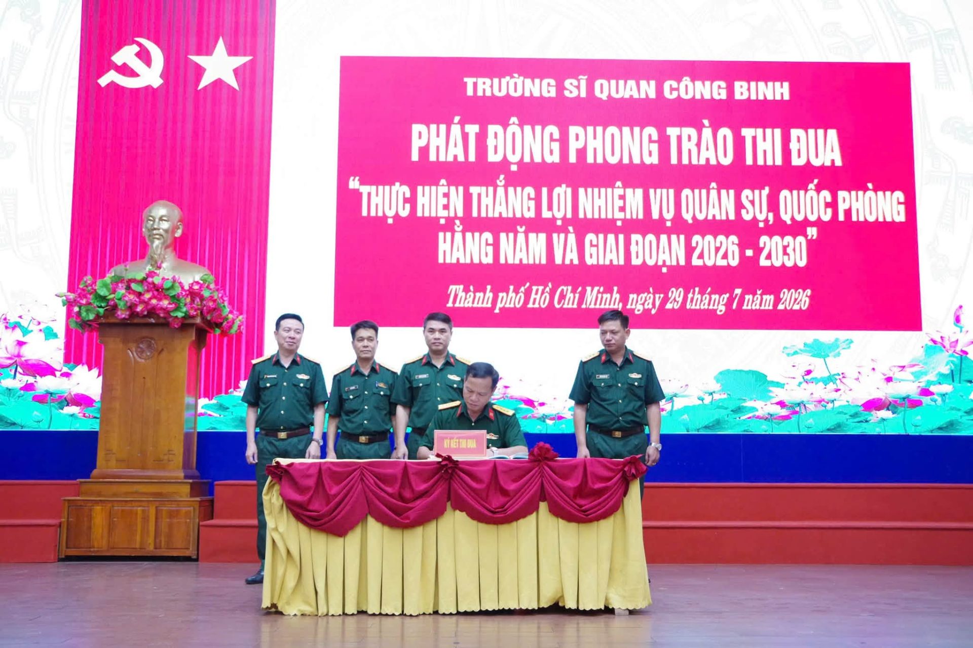 TRƯỜNG SĨ QUAN CÔNG BINH PHÁT ĐỘNG PHONG TRÀO THI ĐUA THỰC HIỆN THẮNG LỢI NHIỆM VỤ QUÂN SỰ, QUỐC PHÒNG HẰNG NĂM VÀ GIAI ĐOẠN 2026–2030